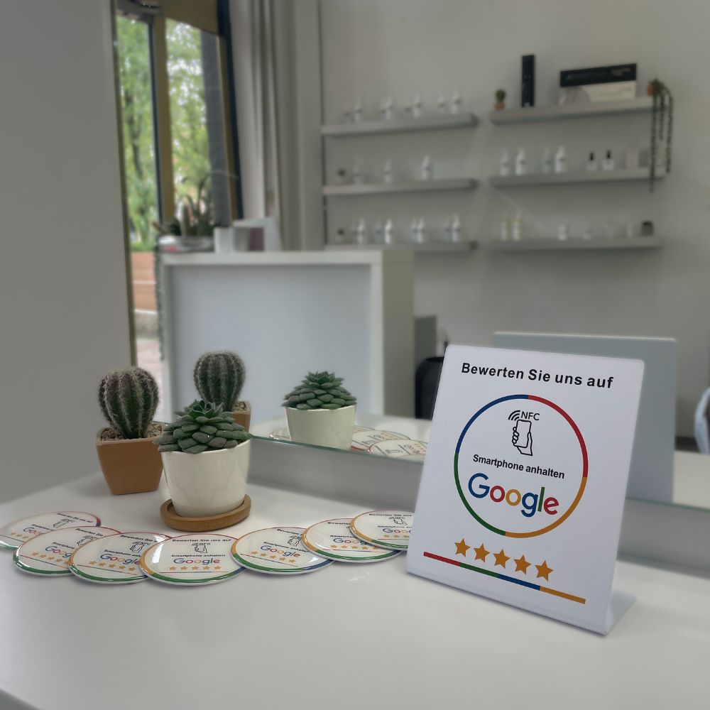 NFC-Aufsteller verschönert dein Geschäft und hilft dir, dein Business zum Wachsen zu bringen.